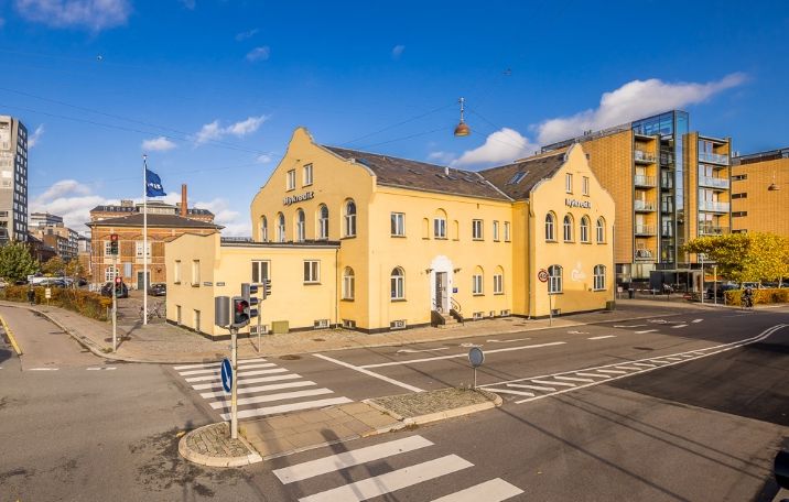Kontordomicil på Indiakaj i Nordhavn med 15 p-pladser