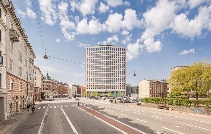 Kontorlejemål i Codanhus med udsigt til søerne