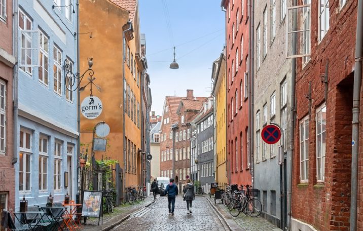 Enestående og fredet ejendom i Magstræde til salg