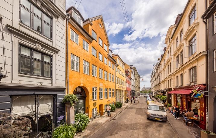 TIL SALG: Ikonisk ejendom i Ny Adelgade 8