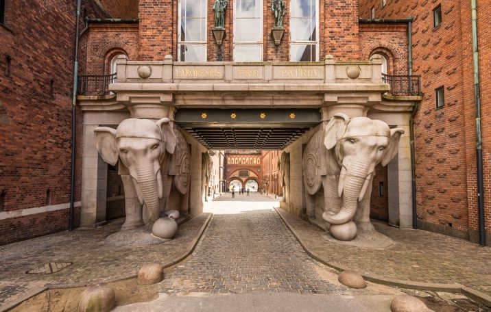 Attraktivt kontorlejemål – Bohrsgade, København V