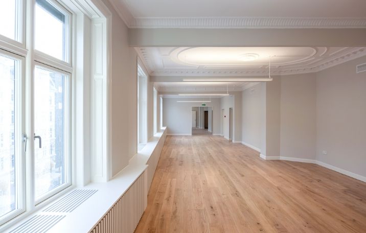 Ledigt kontorlejemål på Rådhuspladsen, København V