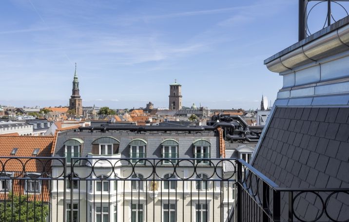 Ledigt kontorlejemål på Rådhuspladsen, København V
